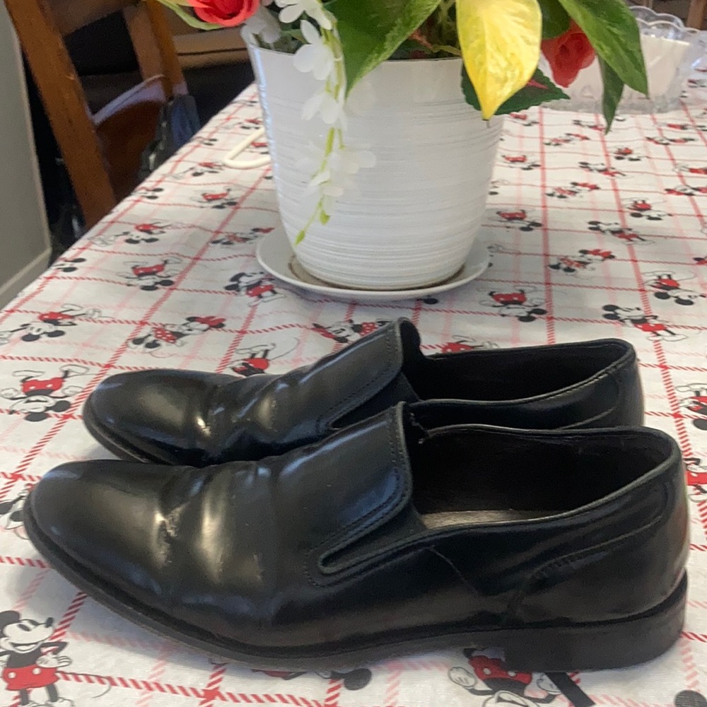 JOHN VARVATOS  DRESS BLACK SHOES.